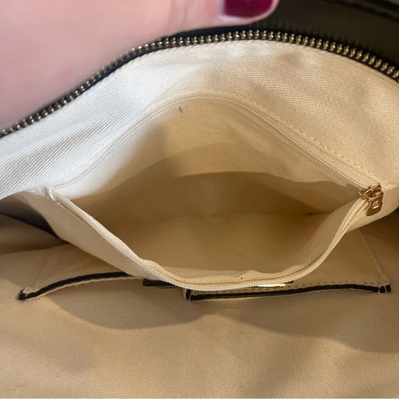 House of Harlow 1960 Aritzia Lined Straw Zippered Tote - Picture 7 of 9